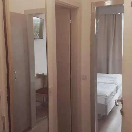 gostionica Boarding House Lucija *
