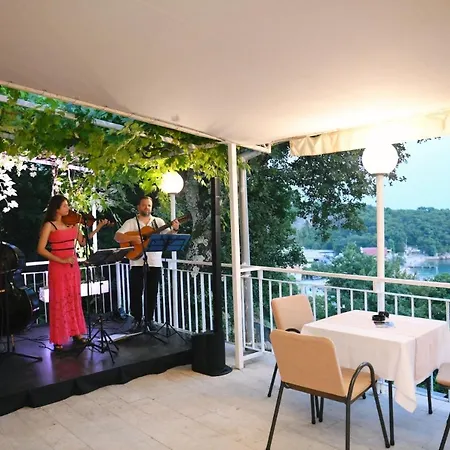 Boarding House Lucija קוסטרנה