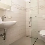Boarding House Lucija אורחן *