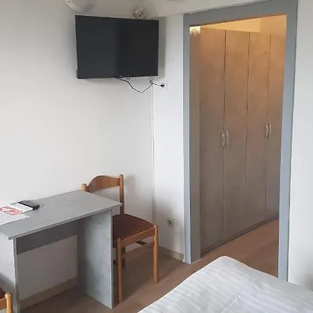 gostionica Boarding House Lucija