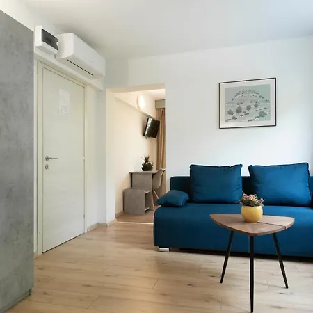 Boarding House Lucija *