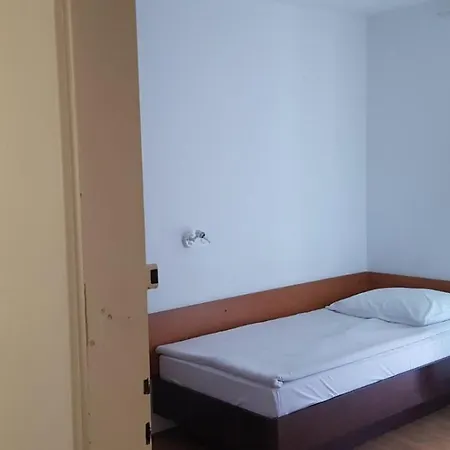 Inn Boarding House Lucija Kostrena
