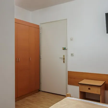 Boarding House Lucija * Kostrena