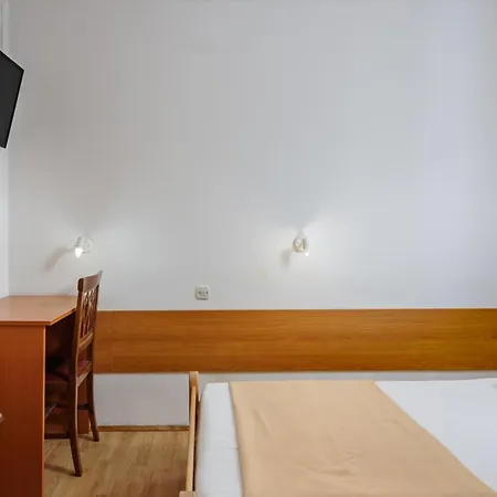 Inn Boarding House Lucija Kostrena