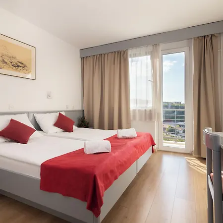 Мини-отель Boarding House Lucija *