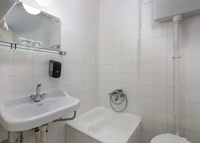 Boarding House Lucija 여관