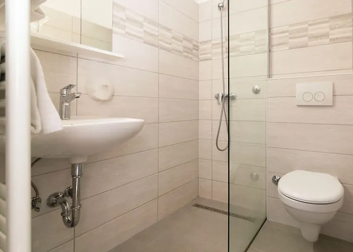 Boarding House Lucija Inn *
