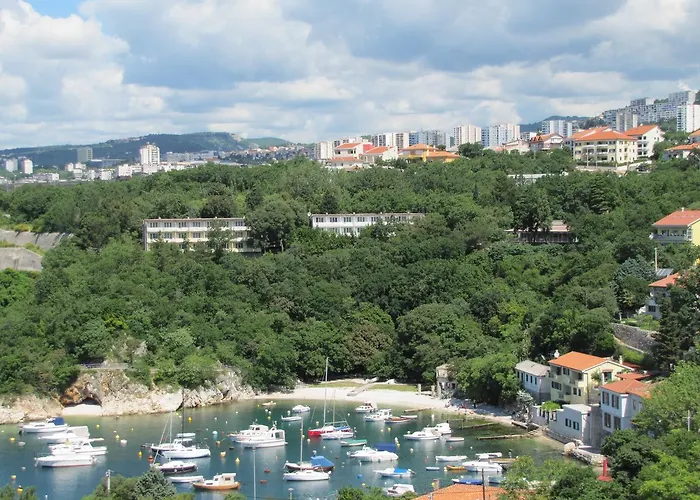 Boarding House Lucija 여관